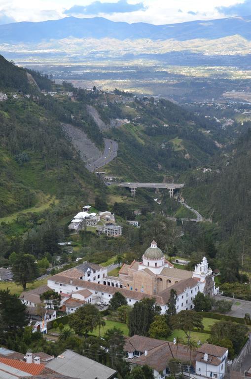 Hotel Stubel Suites & Cafe Quito Zewnętrze zdjęcie